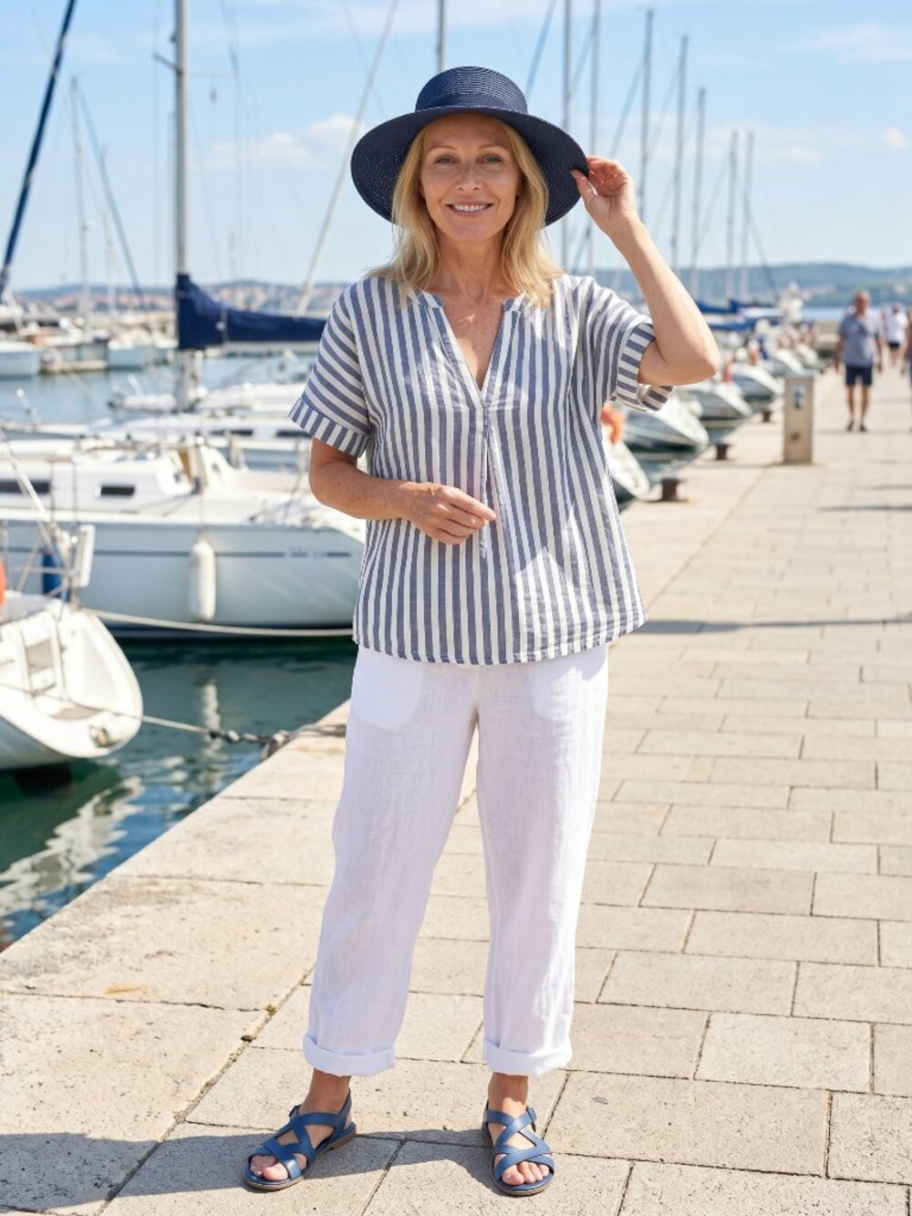 Lucky Brand Woven Blue/White Striped Button Down Shirt with Slit/Button-Down Bac